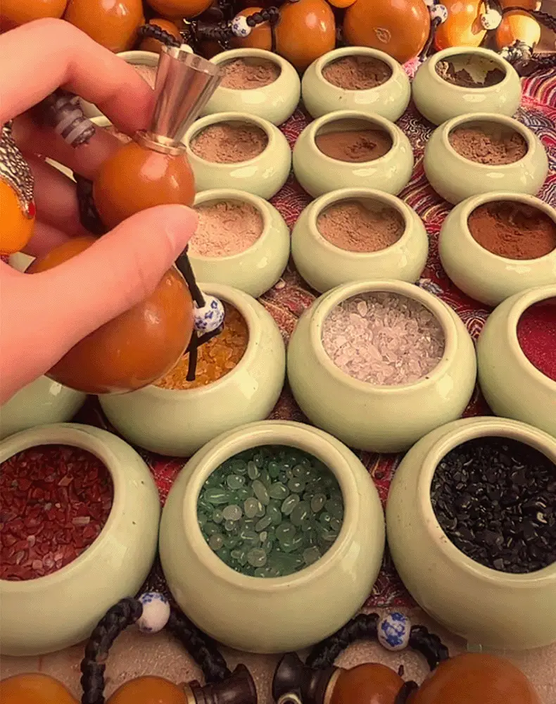 风水纳气 葫芦 Qi Collecting Gourd Feng Shui Good Luck Charm 25 【风水开运】天然葫芦摆件 纳气葫芦 Qi Collecting Gourd - 净化负能量 Feng Shui Positive Energy Spiritual Home Decor Good Luck Charm